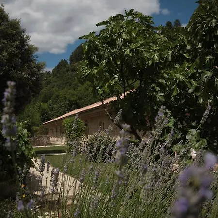 Hotell Logis Restaurant Le Domaine De L'eau Vive