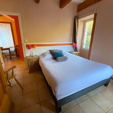 Logis Restaurant Le Domaine De L'eau Vive Hotell Largentière