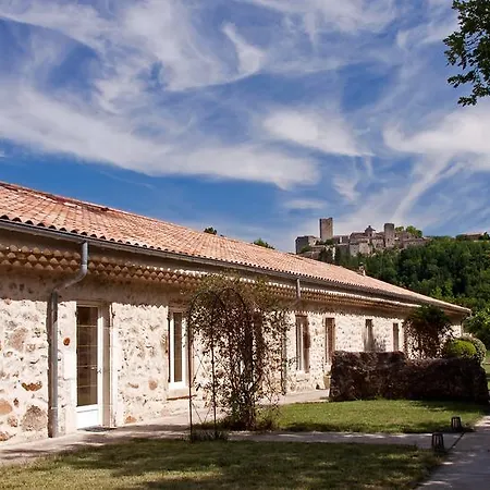 Hotel Logis Restaurant Le Domaine De L'eau Vive 3*