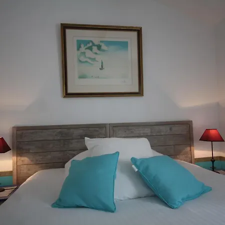 Logis Restaurant Le Domaine De L'eau Vive Hotell