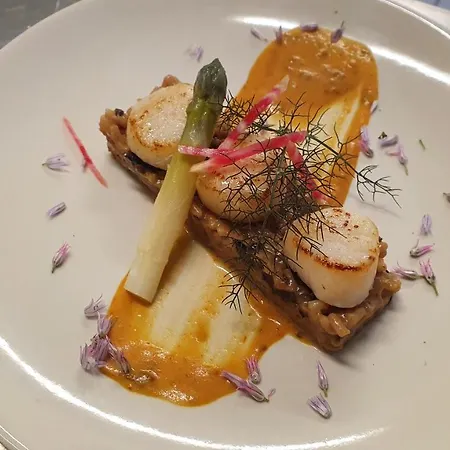 Hotel Logis Restaurant Le Domaine De L'eau Vive