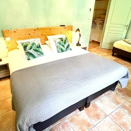 Logis Restaurant Le Domaine De L'eau Vive 3*