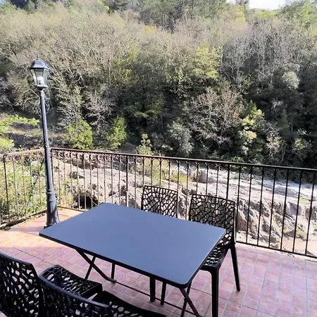 Logis Restaurant Le Domaine De L'eau Vive Largentière