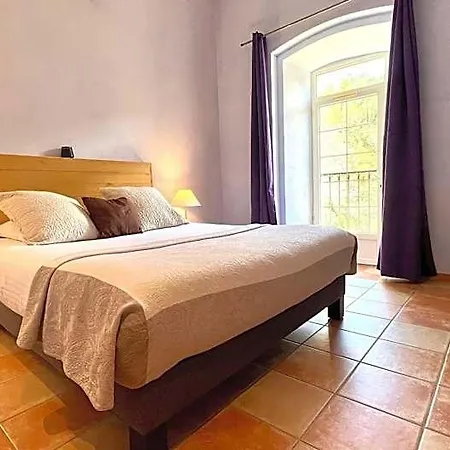 Hotel Logis Restaurant Le Domaine De L'eau Vive Largentière