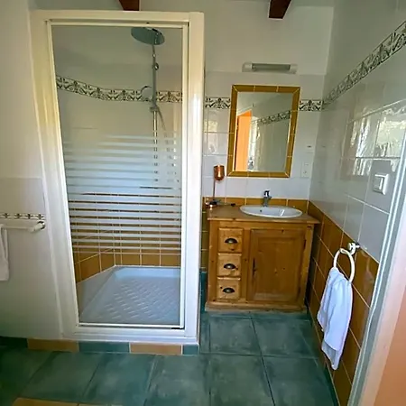 Logis Restaurant Le Domaine De L'eau Vive 3*