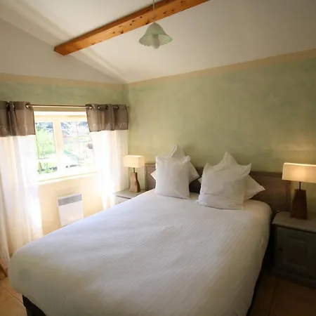 Logis Restaurant Le Domaine De L'eau Vive 3*