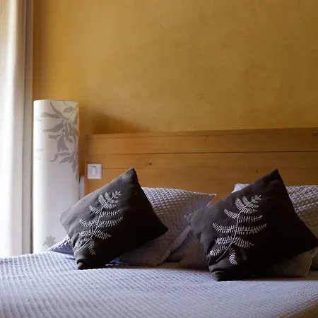 فندق Logis Restaurant Le Domaine De L'eau Vive Largentière